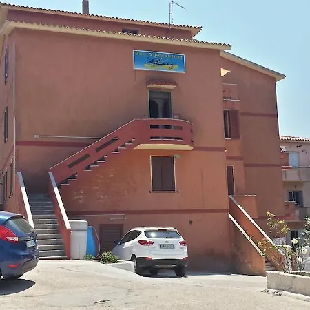 Tra Rocce E Mare 4*
