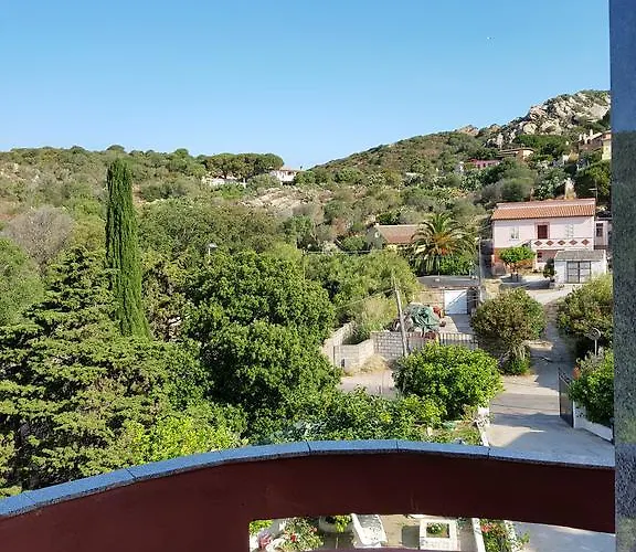 Guest House Tra Rocce E Mare Bed & Breakfast 4*