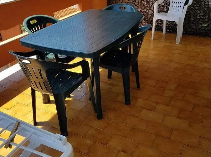 Couette-café Tra Rocce E Mare La Maddalena (Sassari)