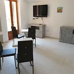 Guest House Tra Rocce E Mare Frühstückspension La Maddalena (Sassari)