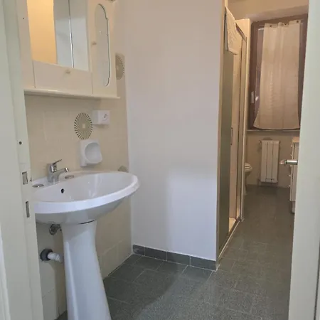 Tra Rocce E Mare Bed & Breakfast 4*